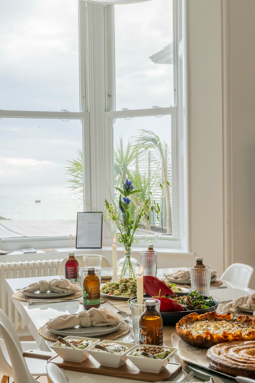 Cliffhanger House dining table with sea view